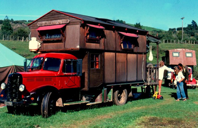 Необычная эстетика домов-грузовиков (27 фото)