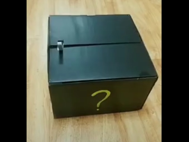 Необычная коробка "с характером"