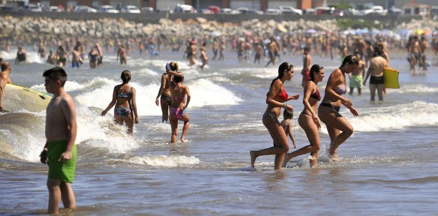 В Аргентине сейчас самое настоящее лето (13 фото)