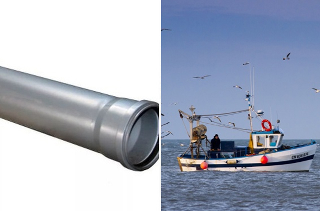 Для чего рыбакам нужна пластиковая труба, когда они рыбачат с лодки? (6 фото)