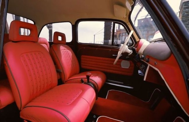 Уникальный ЗАЗ-965A на шасси от автомобиля Smart (8 фото)