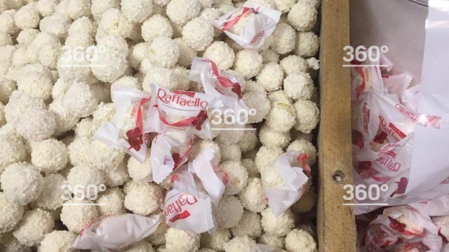 Полиция "накрыла" подпольное производство конфет "Raffaello" в Ростовской области (4 фото)