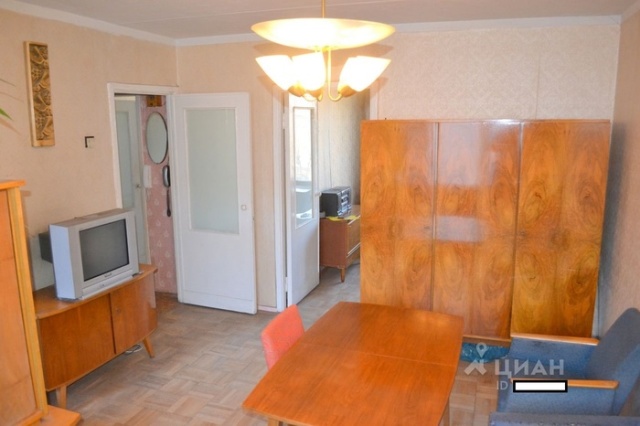 Квартира в Санкт-Петербурге, в которой ничего не изменилось за многие годы (8 фото)
