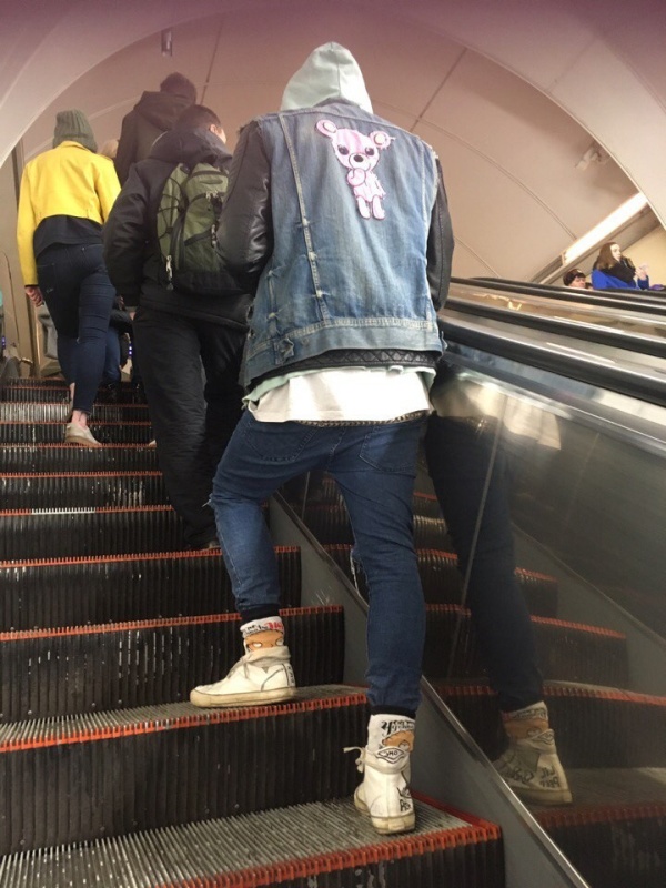 Странные модники в нашем метро (36 фото)