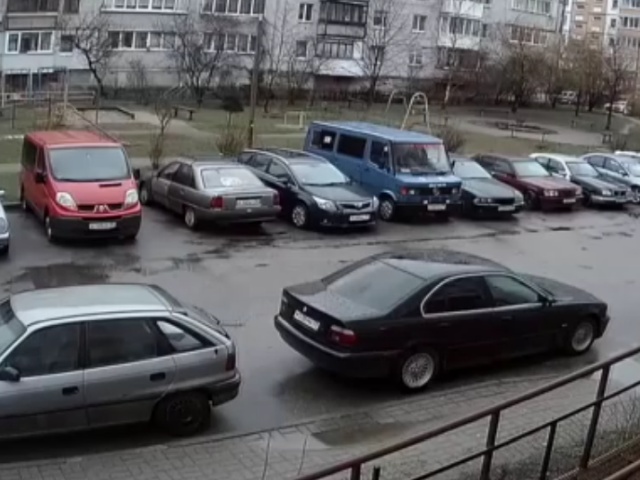 Необычное происшествие на парковке в Калининграде