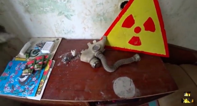 Как "сталкеры" обустраивают "убежища" в Чернобыльской зоне отчуждения (13 фото)