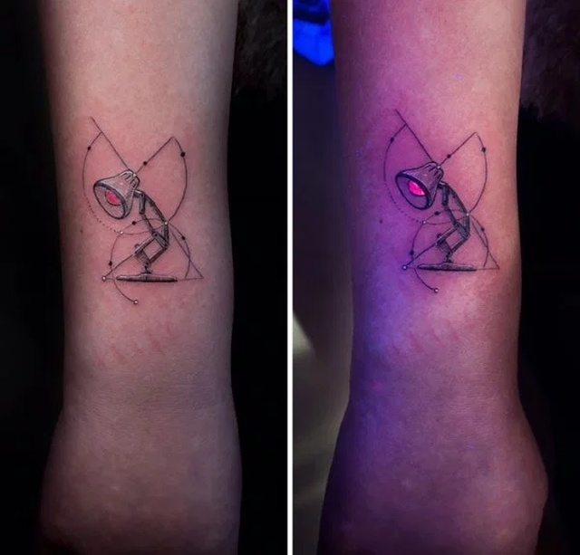 Светящиеся в темноте татуировки: как делают?