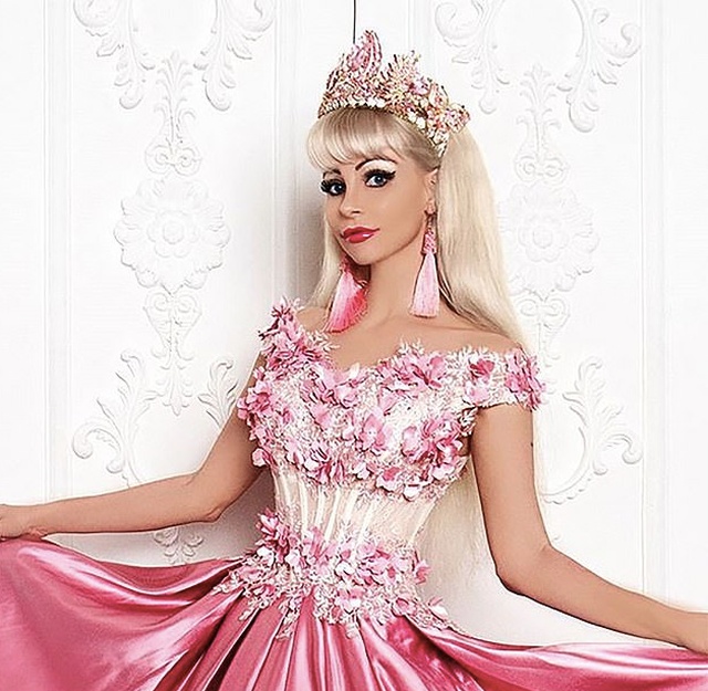 Татьяна Тузова - русская кукла Барби (22 фото)
