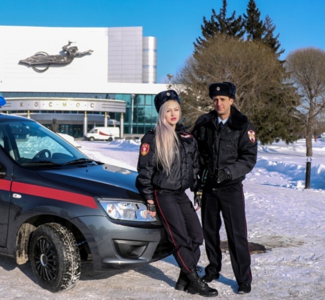 Победительницей конкурса "Краса Росгвардии" стала прапорщик полиции Анна Храмцова (16 фото)