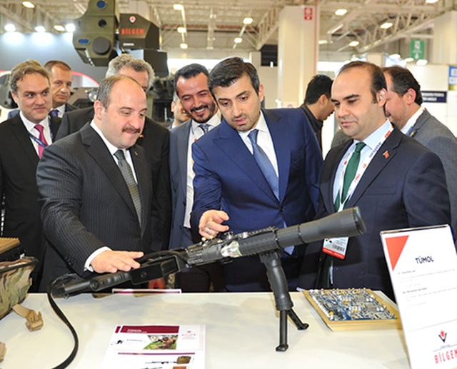 Турция показала новейшее лазерное оружие TÜMOL (7 фото)