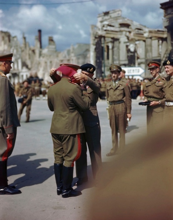 Архивные фотографии: Май 1945 года (20 фото)