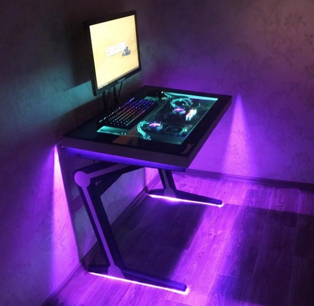 Геймерский стол со встроенным компьютером своими руками (26 фото)
