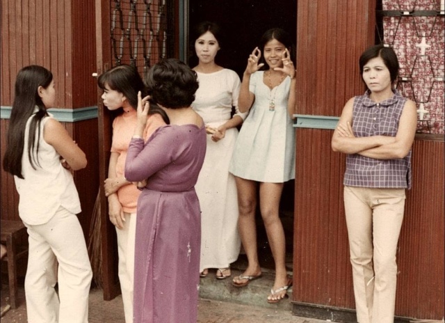 Проститутки времен Вьетнамской войны (24 фото)