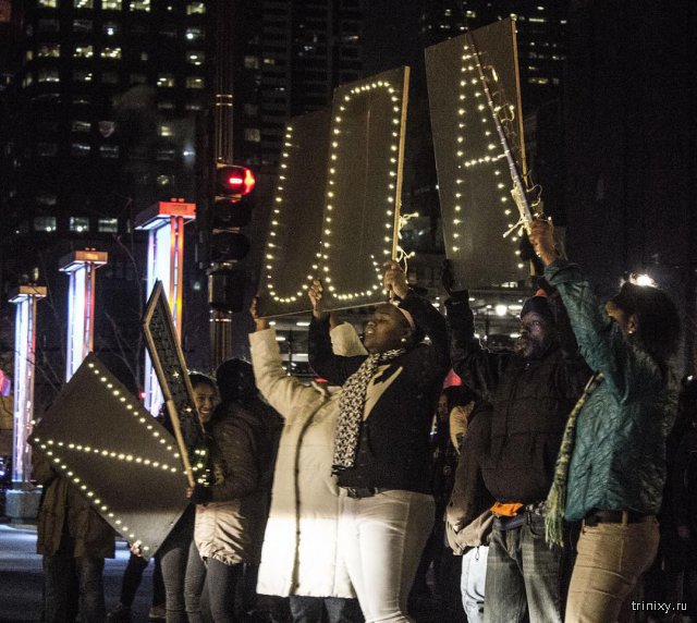 В Чикаго прошли акции протеста против полицейского произвола