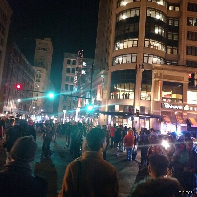 В Чикаго прошли акции протеста против полицейского произвола
