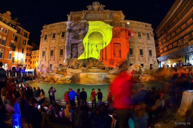 Всемирно известные достопримечательности подсветили в цвета бельгийского флага