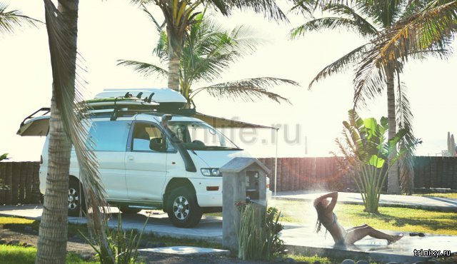 Превращение Mitsubishi Delica в уютный домик на колёсах