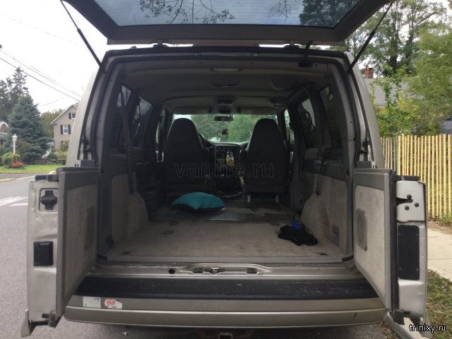 Путешествие – жизнь, или превращение фургона Chevy van в уютный домик на колёсах