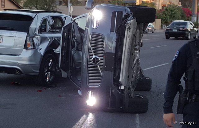 Внедорожник Uber на автопилоте попал в серьезную аварию