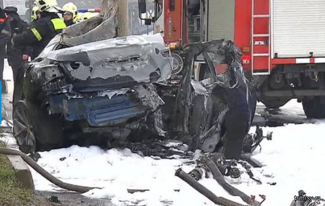 В Москве погиб стритрейсер на Maserati, врезавшийся в столб