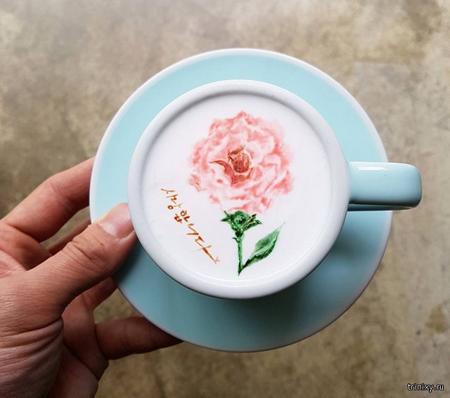 Южнокорейский бариста стал известен благодаря оригинальным рисункам на кофе
