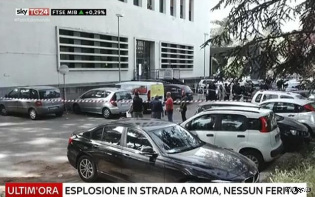 Взрыв в Риме у входа в почтовое отделение возле здания ООН
