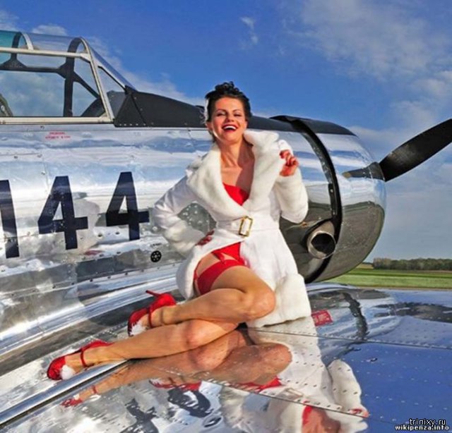 Девушки и самолеты Второй мировой войны