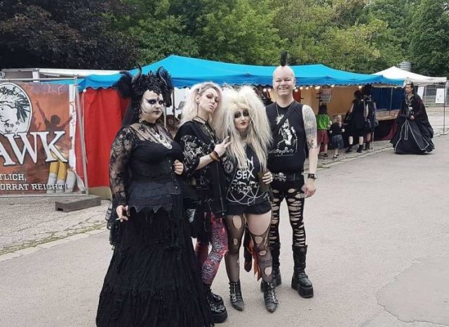 Wave-Gotik-Treffen - фестиваль, где можно встретить вампиров