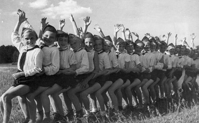 Атмосферные фотографии советских детей