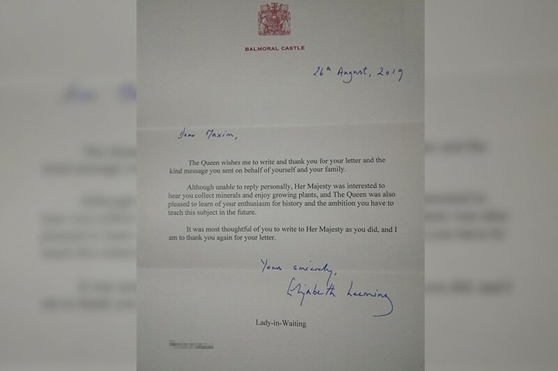 Школьник захотел попрактиковаться в английском и прислал письмо королеве Елизавете II. Она ответила