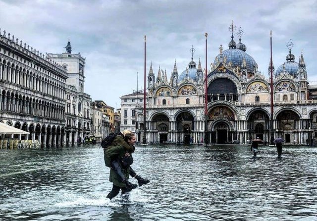 Жители РФ собрали 1 миллион евро на восстановление Венеции