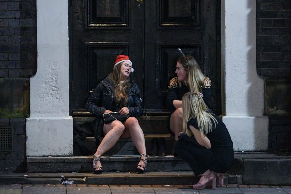 Праздник к нам приходит: как британская молодежь начала отмечать Рождество