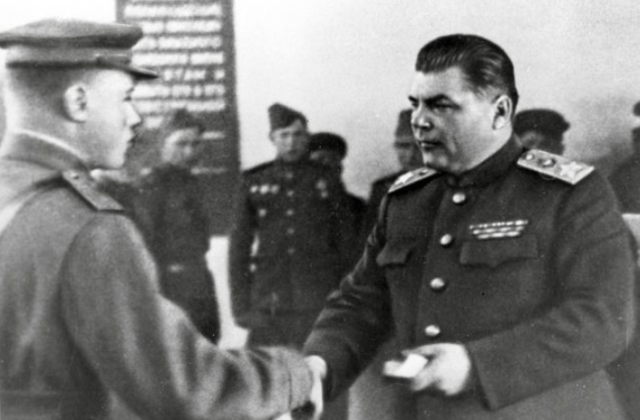 Один из министров обороны СССР проходил службу в Иностранном легионе