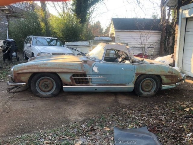 Ржавый Mercedes-Benz 300SL был продан за баснословные деньги