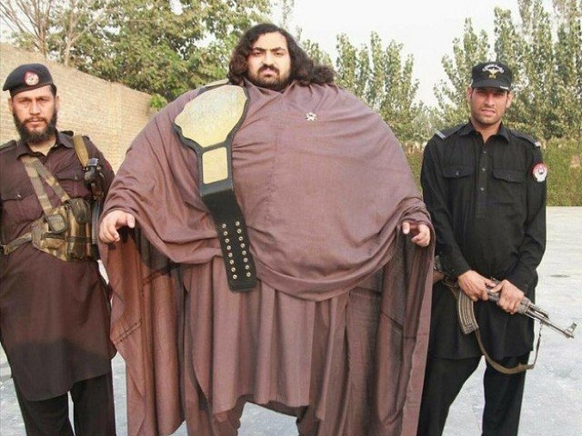 Пакистанский Халк весом 440 килограммов ищет себе жену. И есть ряд условий