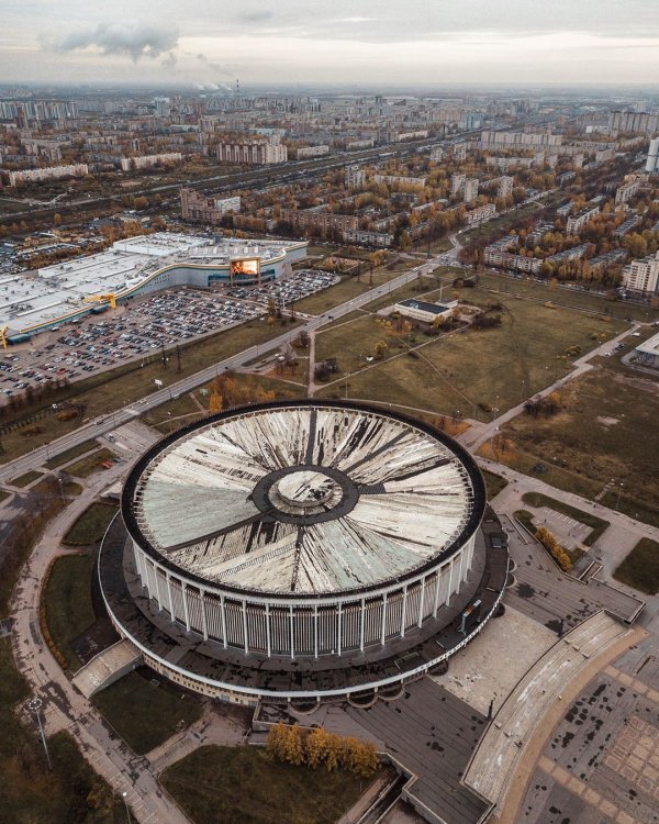 Атмосферные фотографии заброшенных мест Санкт-Петербурга