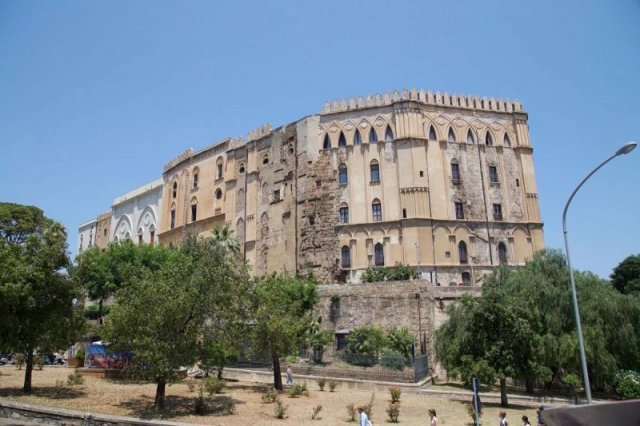 Дворец Палаццо-Норманни