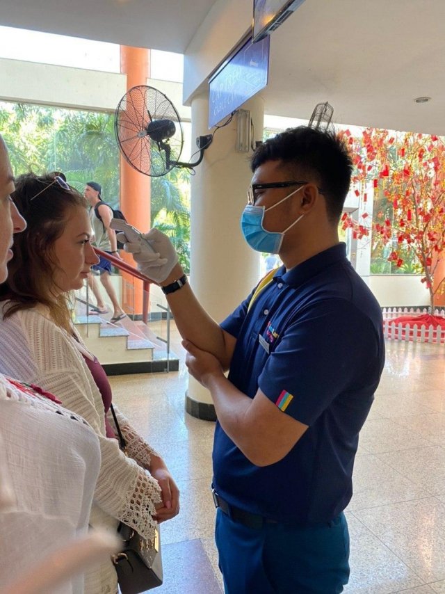 Во Вьетнаме борются с коронавирусом
