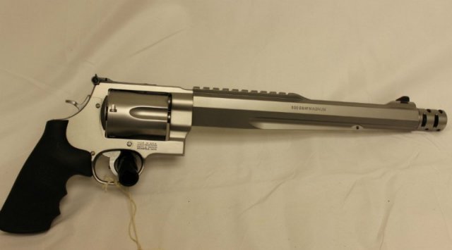 Smith and Wesson Magnum 500