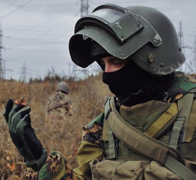 Военнослужащий