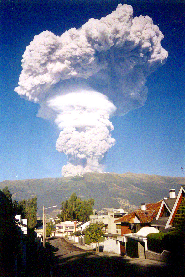 Извержение вулкана Пичинча