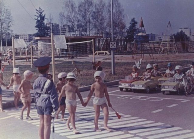 Игры в саду СССР