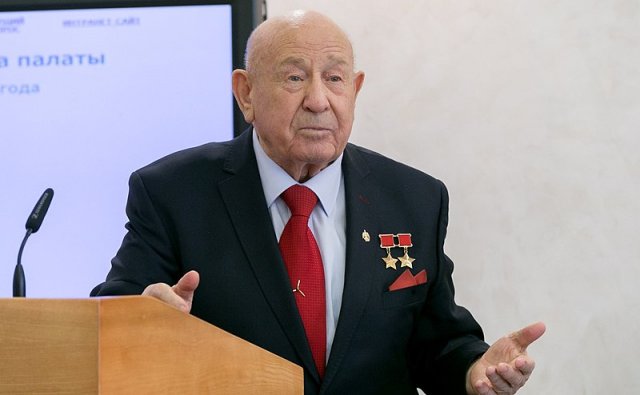 Отец Леонова был врагом народа