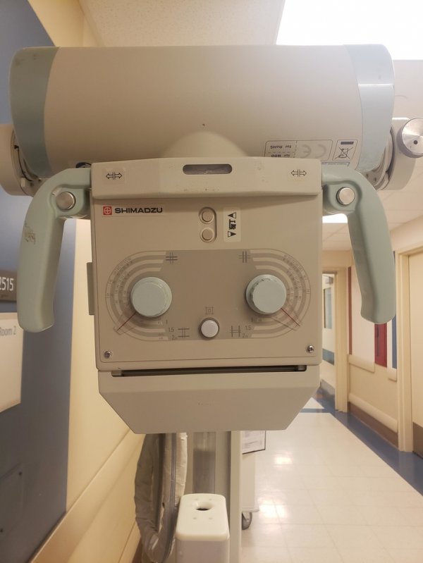 Портативный рентген-аппарат похож на собачку-робота