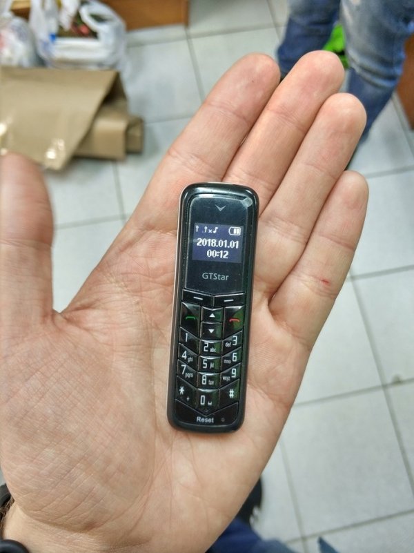 Один из самых маленьких телефонов -GTstar BM50