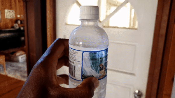 Бутылка воды