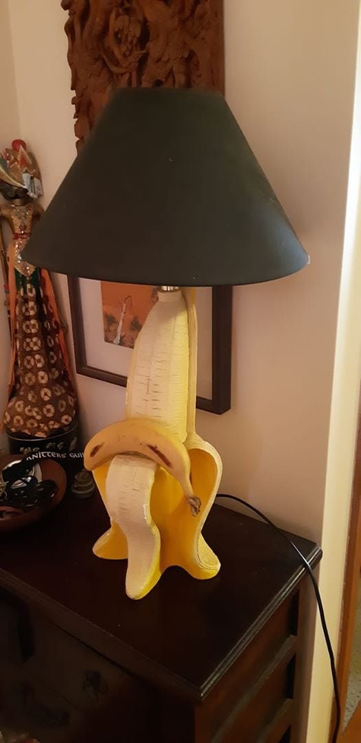 Лампа-банан