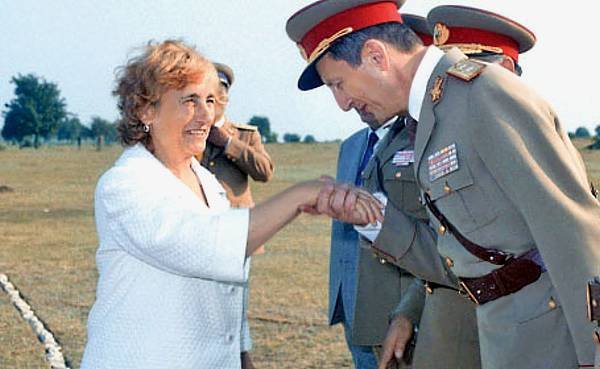 Виктор Стэнкулеску и Елена Чаушеску, 1989 год