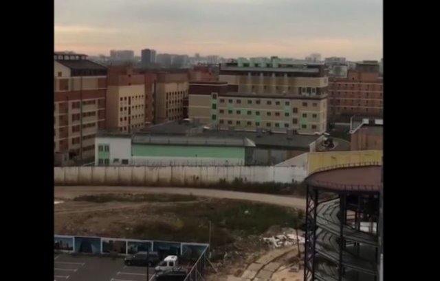 Жителям севера Москвы приходится жить как фильме-антиутопии из-за СИЗО-4 и его громких оповещений