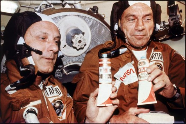 Как советские космонавты американских астронавтов спаивали, 1975 год, безвоздушное пространство